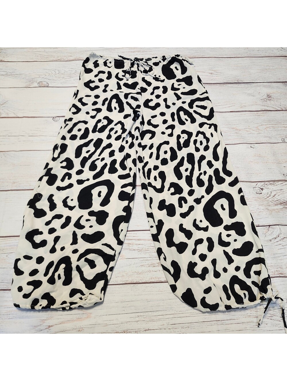Zara  Black and White Leopard Print Straight Leg Pants Medium NWT Drawstring